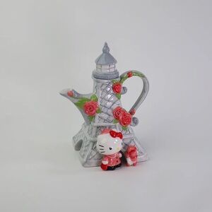 Hello Kitty Bonjour Paris Tea Pot